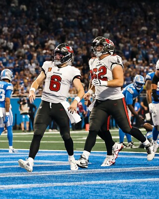 Baker Mayfield Touchdown Tampa Bay Buccaneers 8x10 NFL Football