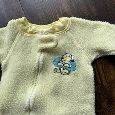 Vintage Winnie the Pooh Baby Fleece Sleeper Yellow 0-6 Months Disney USA