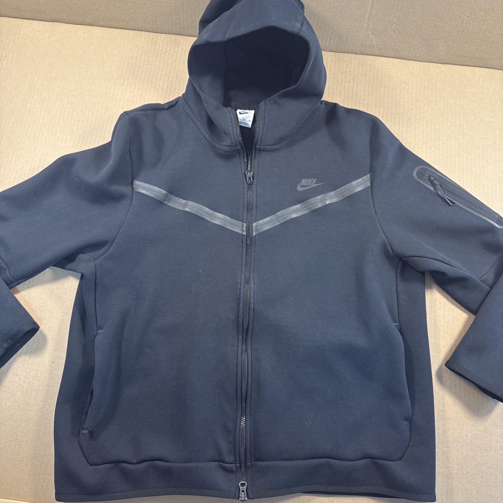 Nike Tech Fleece Full Zip Hoodie Jacket Men’s 2XL Black, Tear At Pocket
