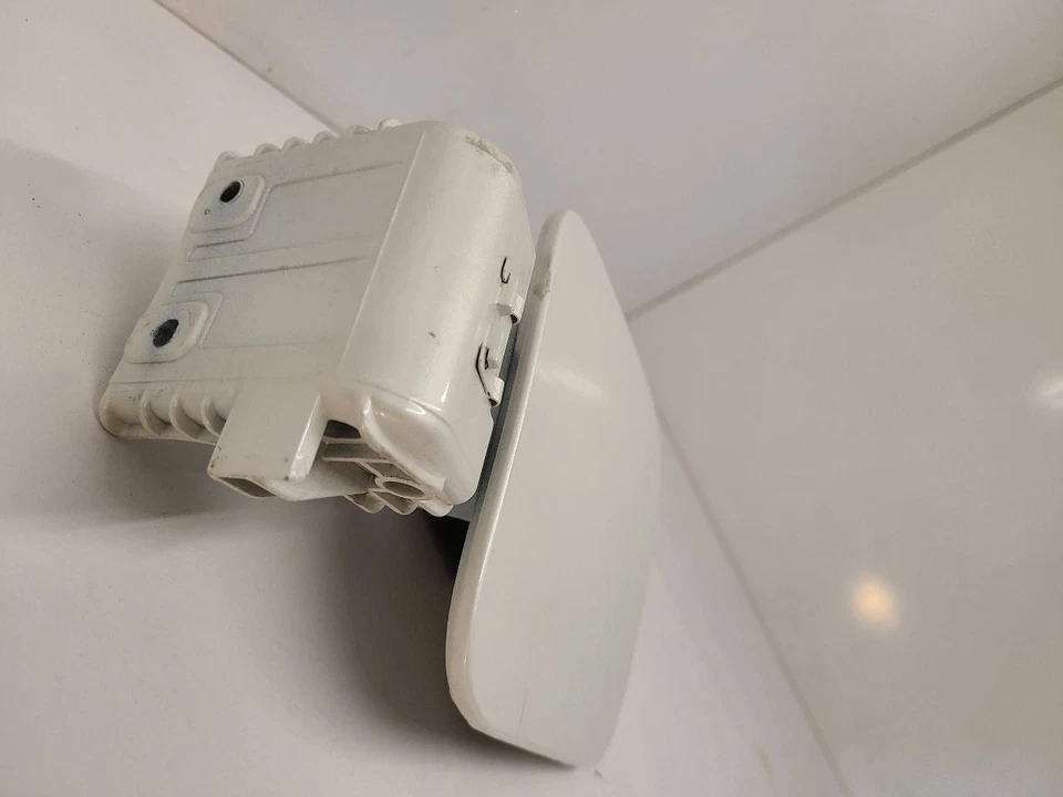 2006-2011 HYUNDAI AZERA Fuel Filler Door White 695103L000 06-11 Foto 4 de 4