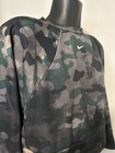 Nike Camo Crop Sweater Women's Medium Center Check Dri Fit Green Camo Athleisure — photo 5