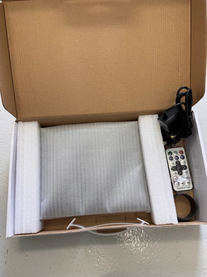 10 x 10.1" Digital Photo Picture Frames IPS Display w/ Photo Music Video Alarm   - Image 3 of 3