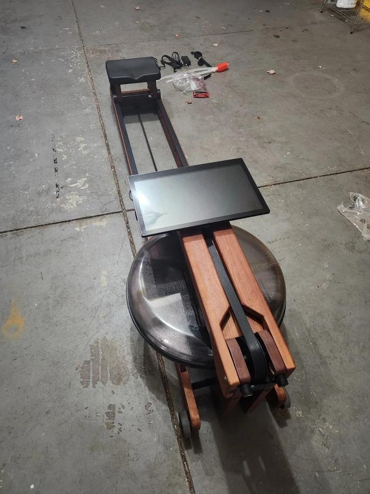 Remo Ergatta Luxe - Remo de agua interactivo (solo recogida local) Foto 4 de 4