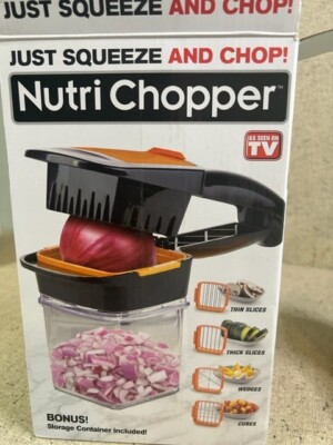 NutriChopper Food Vegetable Chopper Dicer 4 Stainless Steel Blades & Container
