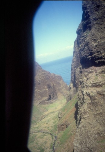 34 diapositive vintage 35 mm 1984 tour Hawaii paesaggi montagna SS Costituzione porto - Foto 8 di 24