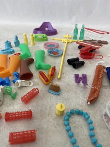 Vintage Barbie Accessories, Hangers,Sports Equip, Shoes, Brushes, Etc. Large Lot - Picture 12 of 16