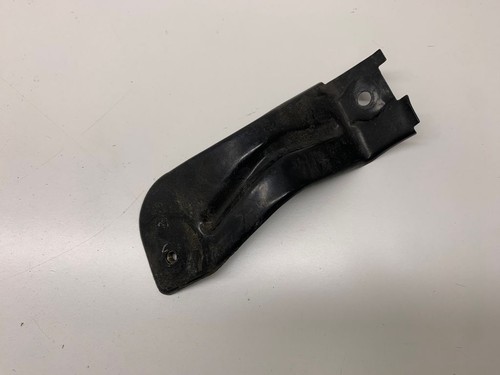 Volkswagen PASSAT B5.5 2002 Links Halterung Kotflügel 3B0821237 DRA3877