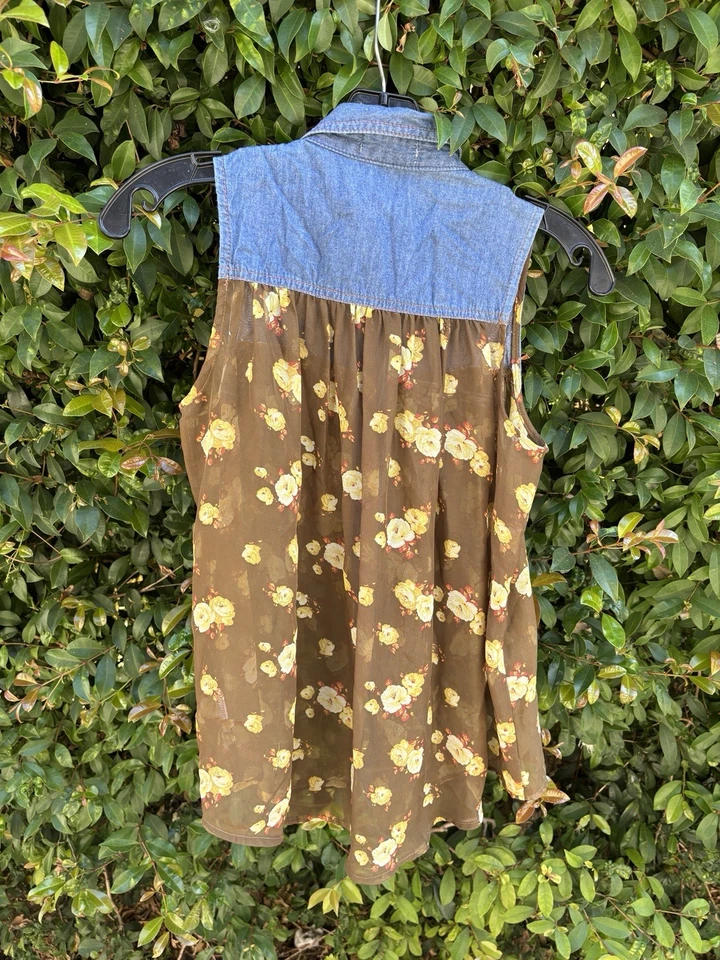 Camisa sin mangas transparente con botones Dream Out Loud de Selena Gomez para niñas pequeña Foto 4 de 4