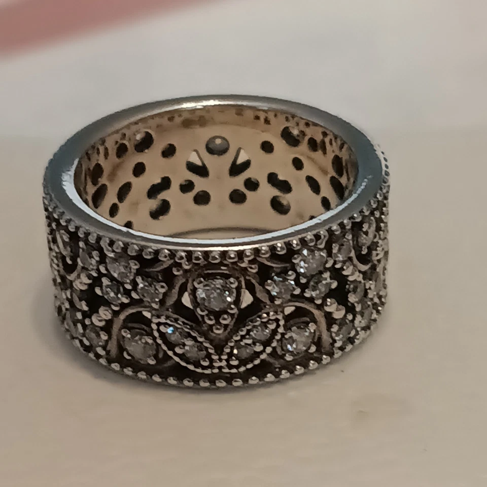 Authentic Pandora Retired Shimmering Leaves Statement Ring Size 52/ EUR 58 - Image 3 of 4