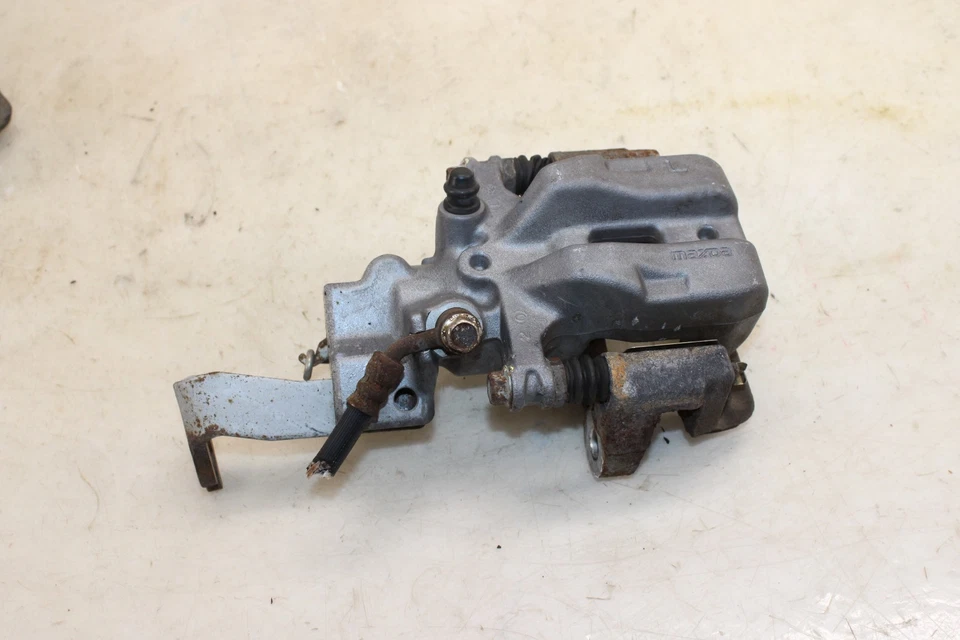 Juego de pinzas de freno Mazda MX-5 Miata 2006-2015 OEM LI60 Foto 3 de 4