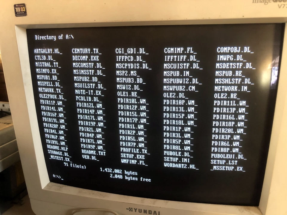 Microsoft Publisher 2.0 Original 5 x 3.5" Floppy Install Disks Assy: 164-051-189 - Image 2 of 4