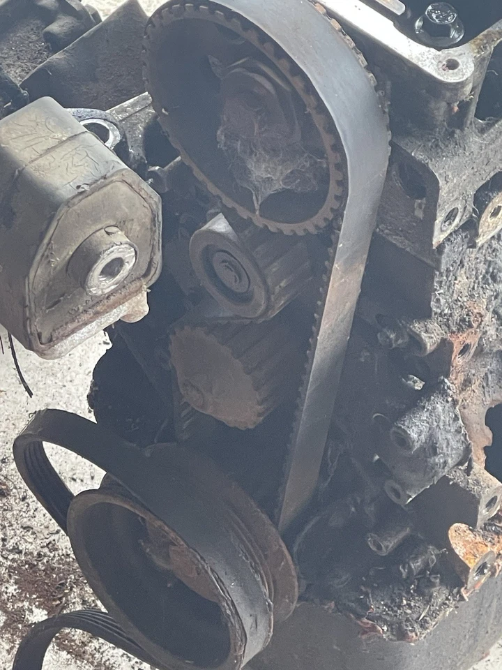 82-84 Ford EXP HEAD - Image 3 of 3