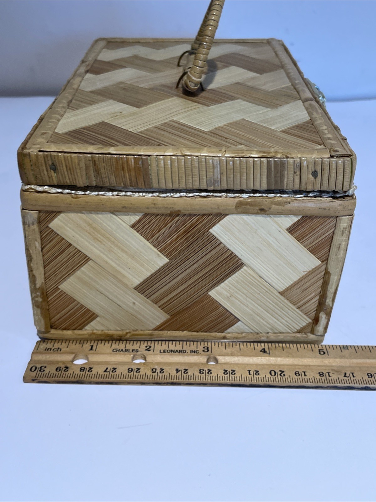 VTG Woven Wicker Sewing Box Storage Basket Hinged Lid Satin Lining 9X5X3.5"
