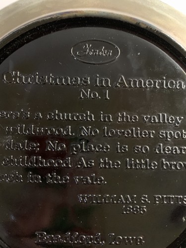 Fenton Christmas 1970 Collector Plate The Little Brown Church In The Vale - Picture 3 of 6