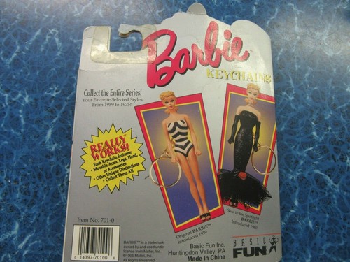 Vintage Barbie Key Chain #701-0 Image of Barbie from 1960 - Picture 7 of 8