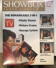 VTG SHOWBOX Photo Viewer Holds 40 3 1/2"x 5" Photos Soft White  BlackNIB Sealed