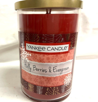 Yankee Candle HOLLY BERRIES & EVERGREEN 22 oz Two Wick Jar Holiday Snowflake lid