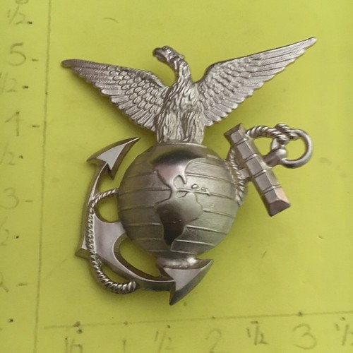 Medium 3" Marine Corps 3D Eagle Globe Anchor Metal Insignia Logo USMC Gold tint
