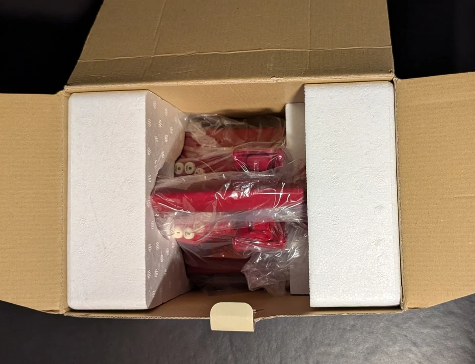 Teléfono fijo retro Pottery Barn Grand rojo botón giratorio - NUEVO EN CAJA Foto 2 de 4