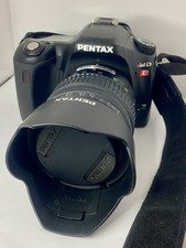 PENTAX Pentax ist D 6.1MP Digital SLR Camera - Black Kit w/ DA 18-55mm Lens 