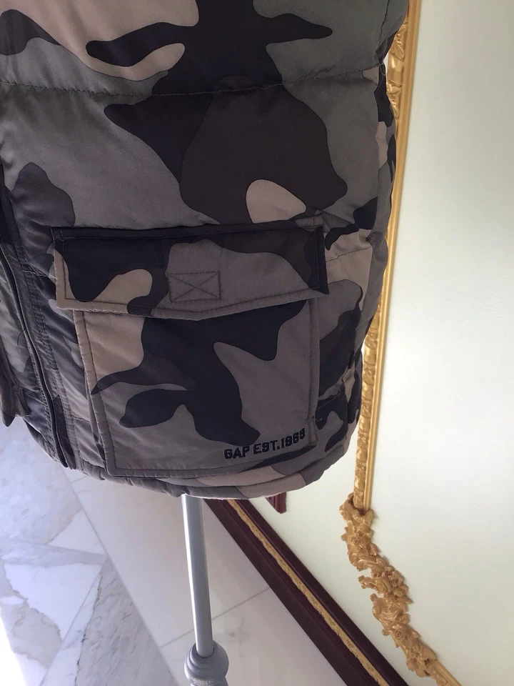 Двусторонний детский жилет-пуховик Gap размер 10 камуфляж - Изображение 4 из 4
