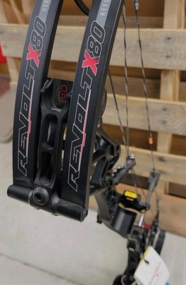 *BOW ONLY* Bowtech Revolt x80 - Black - 80lbs - RH