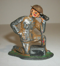 GRAY IRON 1930 Vintage RARE Iron Toy Soldier RADIO OPERATOR Barclay Manoil