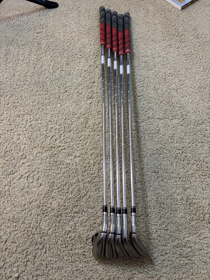 Juego de varillas de acero rígido flexible LH TaylorMade M6 Iron 6-8, AW, PW KBS Max 85 usado Foto 3 de 4