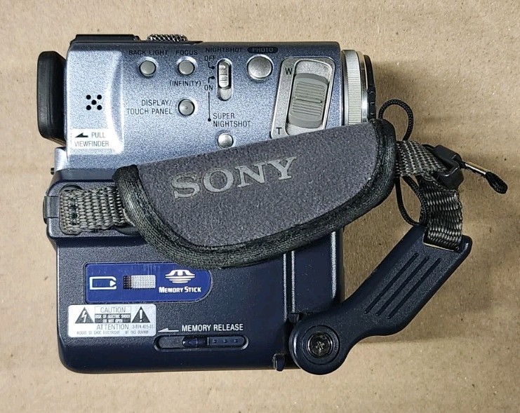 希少　大人気　動作品Mini DV　Sony　ソニービデオカメラ　DCR-PC5 Sony Handycam DCR-PC5 Mini DV Camcorder for sale online | eBay