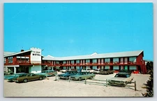 Sea Splash Motel Postcard Barnegat Light NJ Long Beach Island 1972 Cars