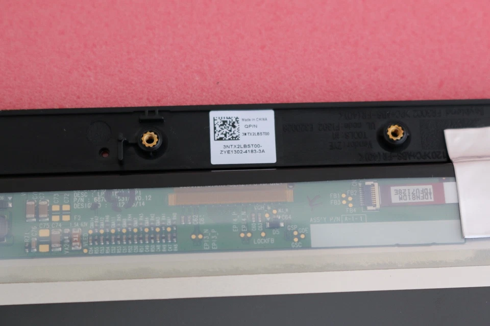 New RZ09-0093 Razer Edge Pro Gaming Tablet LCD TouchScreen LG LP101WH4 (SL) (P1) - Image 4 of 4