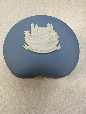 Wedgwood Blue Jasperware - Tower of London - Kidney Shaped Antique Trinket Box