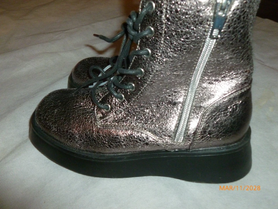 Botas para niñas Steve Madden niños Figaro (niño grande) peltre nuevas sin caja talla 5 Foto 3 de 4