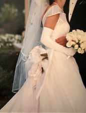 1994 Christian Dior authentic WEDDING DRESS and Veil.