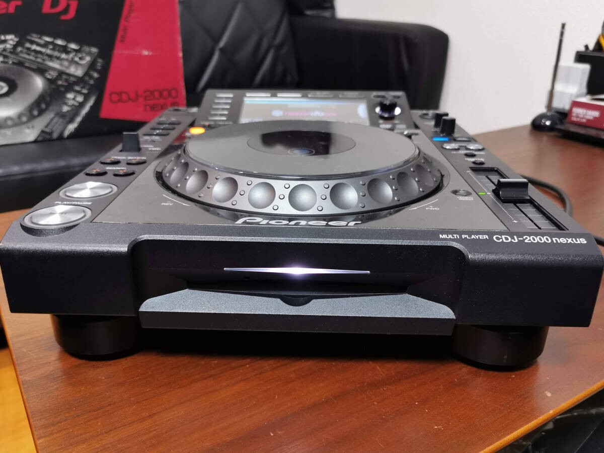 Pioneer CDJ-2000 Nexus Pro DJ Multi Player Digital Turntable