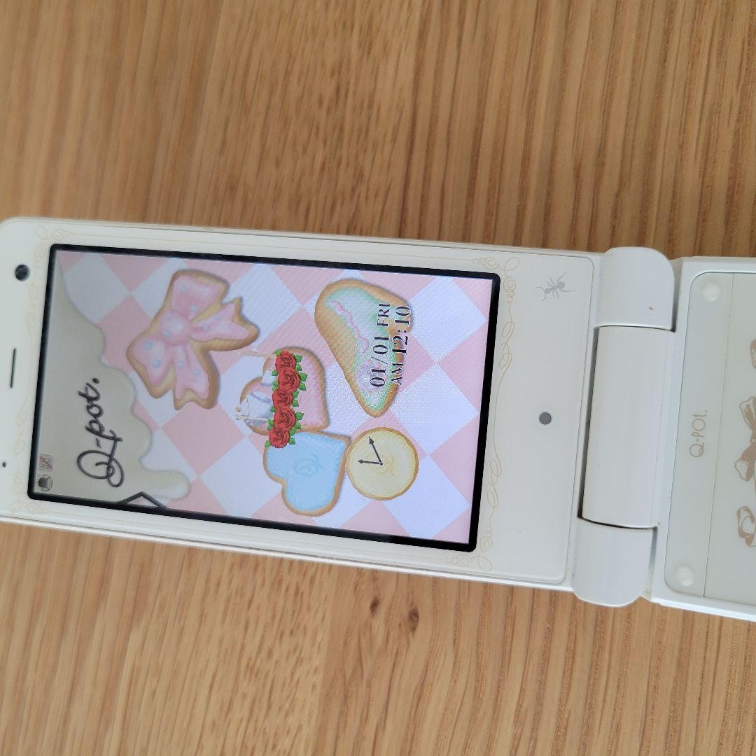 NTT docomo SH-04C Q-pot Biscuits Phone Sharp Flip Feature Phone