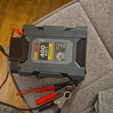 Everstart 70002MC 400 Watts Vehicle Power Inverter