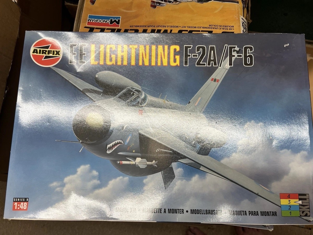 航空機・ヘリコプター 1/48 English Electric Lightning F.2A/F.6 English Electric Lightning F.2A/F.6, Airfix A09178 (2012)