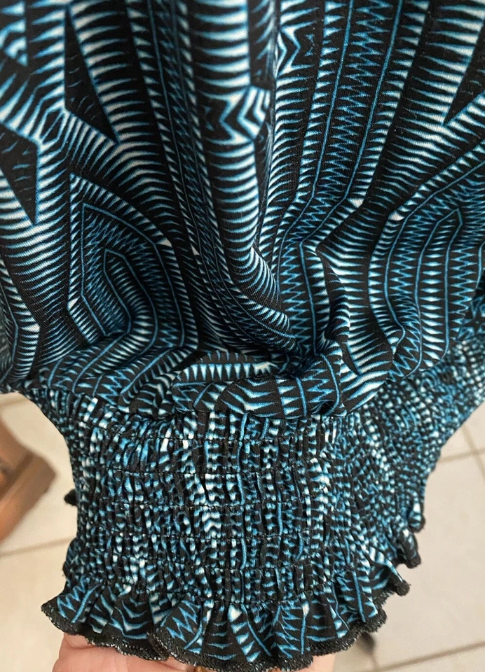 Top Ellen Tracy Talla L Cintura Elástica Sin Mangas Multicolor Usado Foto 3 de 4