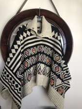 Unique Style Multi-way Ladies  Poncho One Size Beautiful New! Rare Find