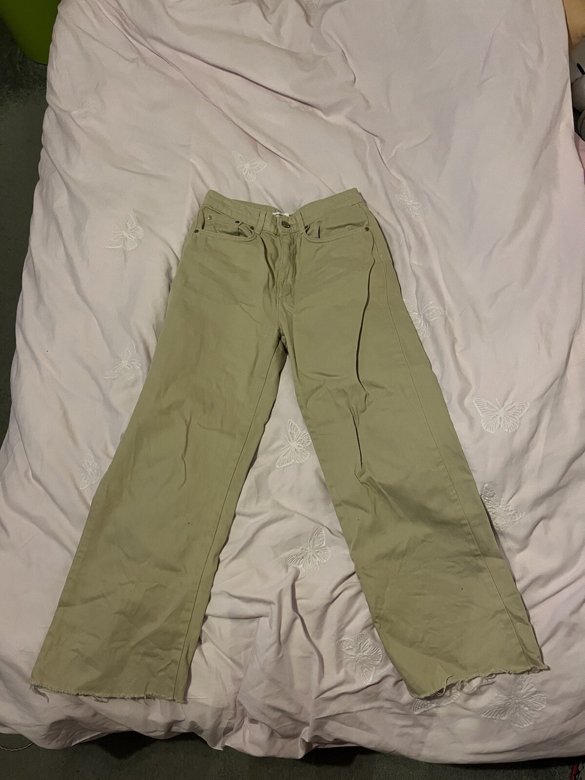 Picture 1 of 20