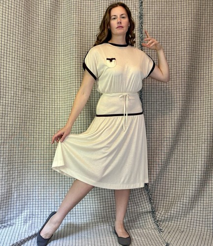 Vintage 70s Beige & Brown Drop Waist Fit & Flare Dress by Young Edwardian size S - Picture 2 of 18