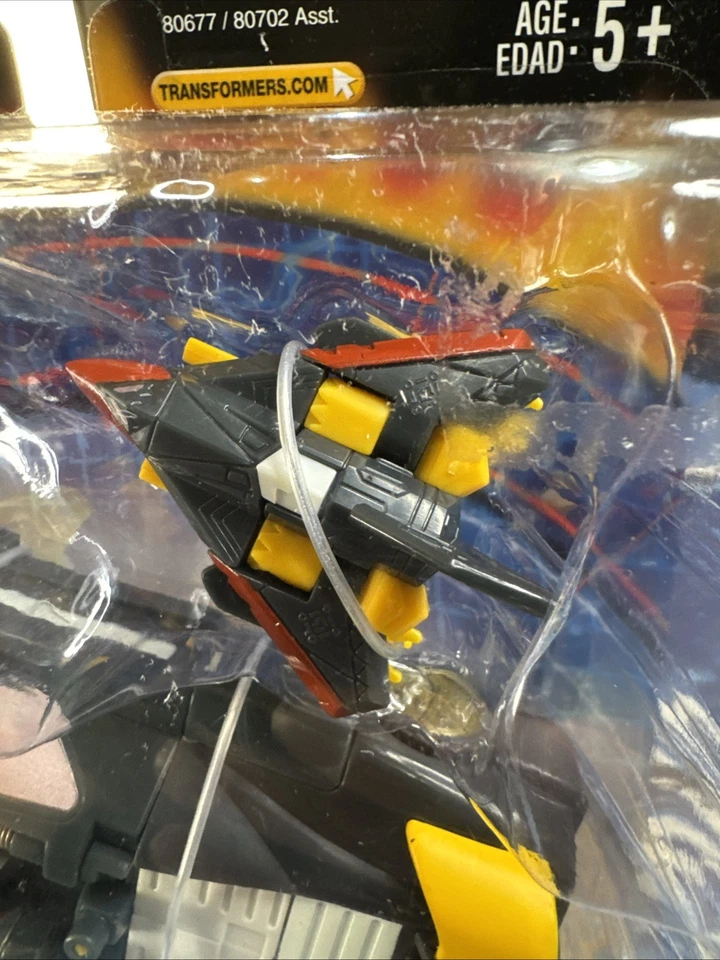 Sealed Transformers Armada Wheeljack Action Figure 2003 Hasbro 80677 COMPLETE - Image 2 of 4