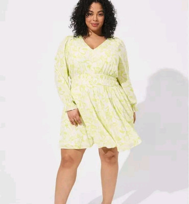 Torrid Long Sleeve Skater Dress Size 1 (1X) Floral Knee Length White Yellow  | eBay