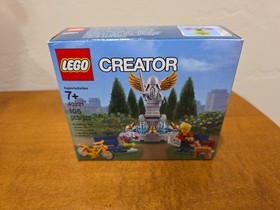LEGO Creator Fountain (40221) NEW! SEALED!
