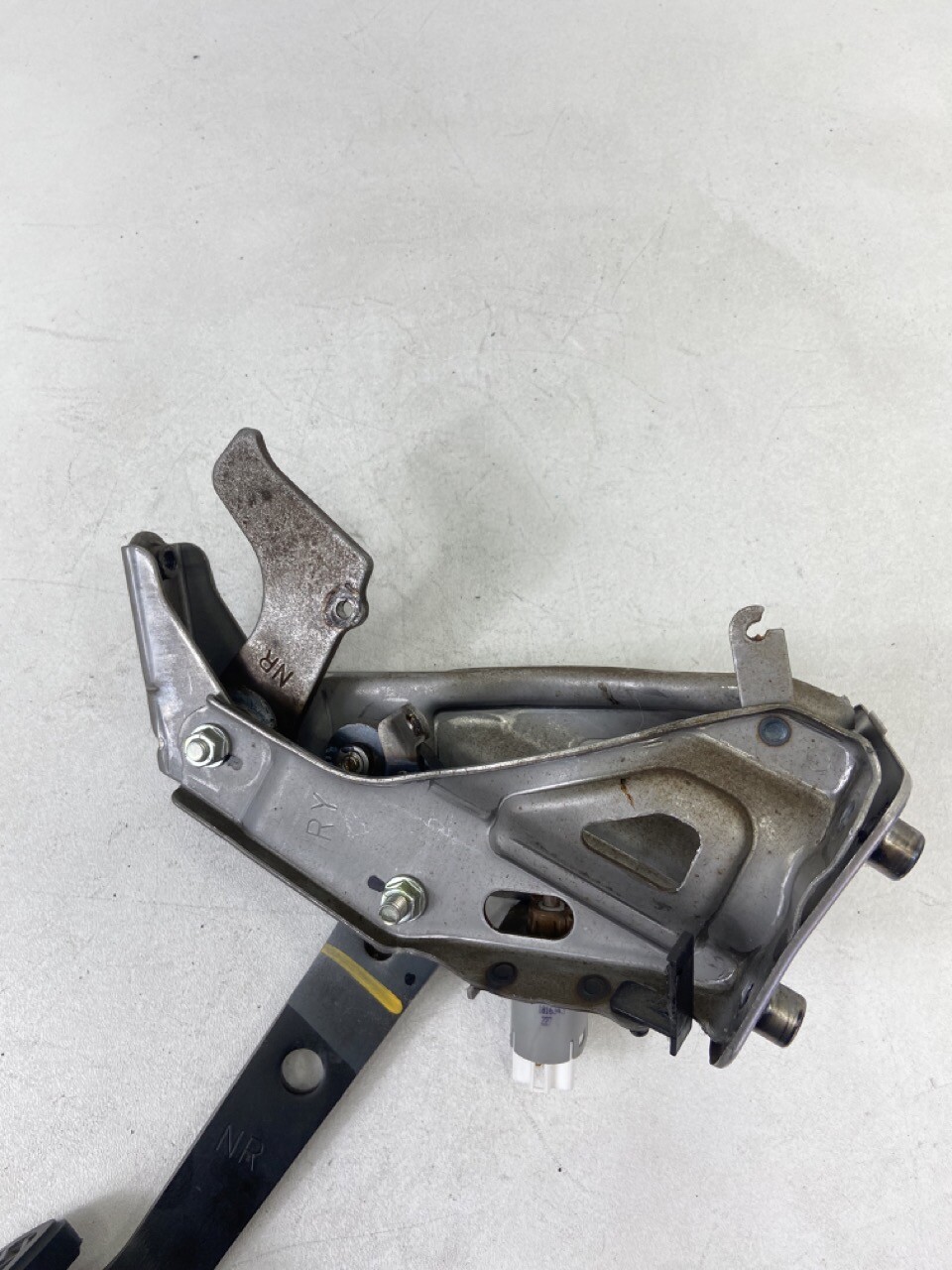 20032009 TOYOTA 4RUNNER EMERGENCY PARKING ASSIST STOP BRAKE PEDAL OEM eBay