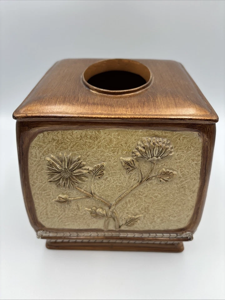 Cubierta de caja de pañuelos Kleenex, Karen Lawrence. Diseño bambú marrón, marfil Foto 3 de 4