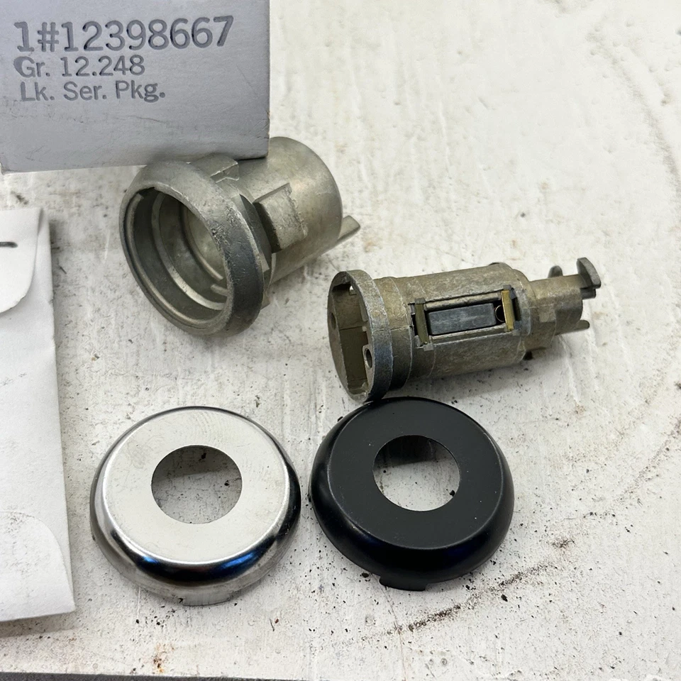 Vintage New OEM GM 12398667 Lock Service Package Uncoded Car Truck Part - Image 3 of 4