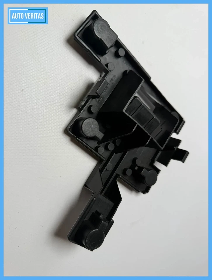 Original Ford Mondeo II lamp carrier right 96BG13N004CC - Image 2 of 4