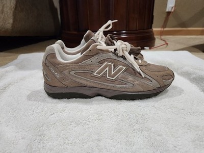 Size 6.5 M / 8 W New Balance 204L Mushroom Arid Stone U204LMMA